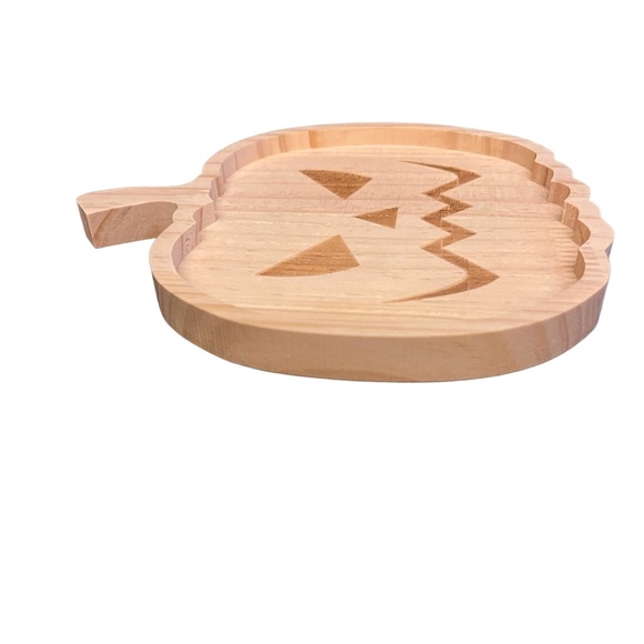 Jack o lantern wooden charcuterie board - Picture 3 of 8